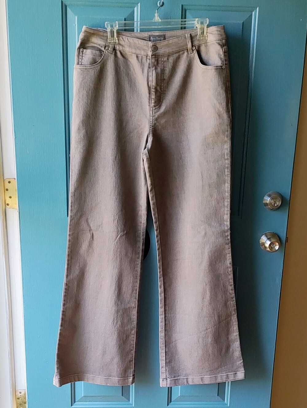 NWOT AnyBody Vintage Taupe Wide-Leg High-Rise Jeans